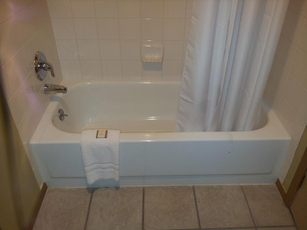 South Tacoma Suites الغرفة الصورة